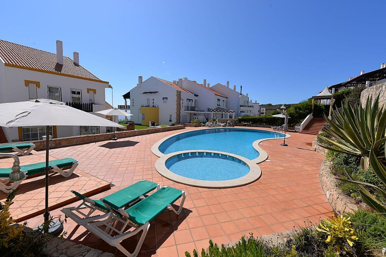 Paddle - Sea View Apartment With 3 Pools, Tennis & Squash Court ساو مارتينهو دو بورتو المظهر الخارجي الصورة